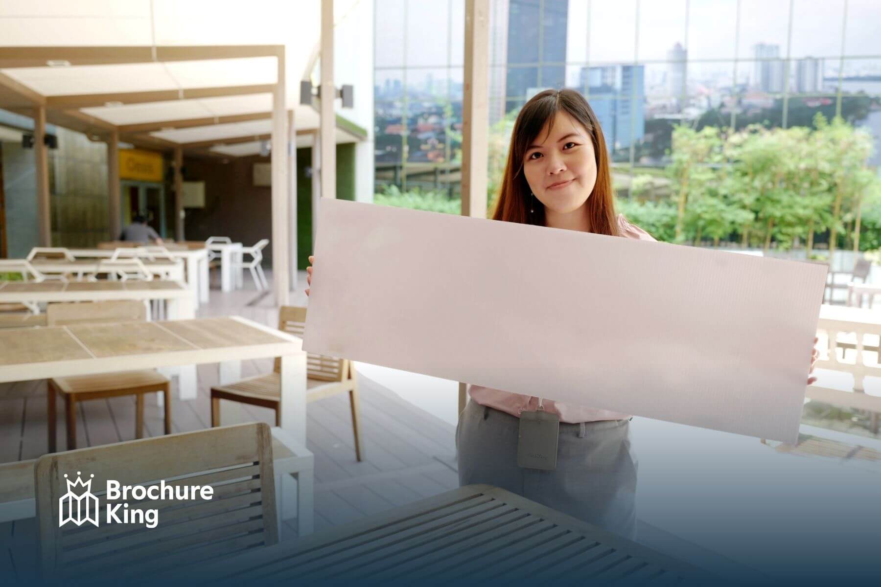Should You Choose Indoor or Outdoor Banners?